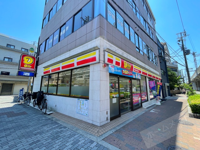 コンビニ　ニューヤマザキデイリーストア住吉大社駅前店（コンビニ）まで641m