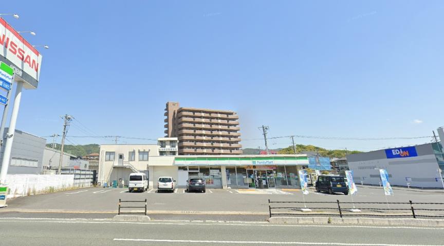 コンビニ　ファミリーマート光虹ヶ浜店（コンビニ）まで307m