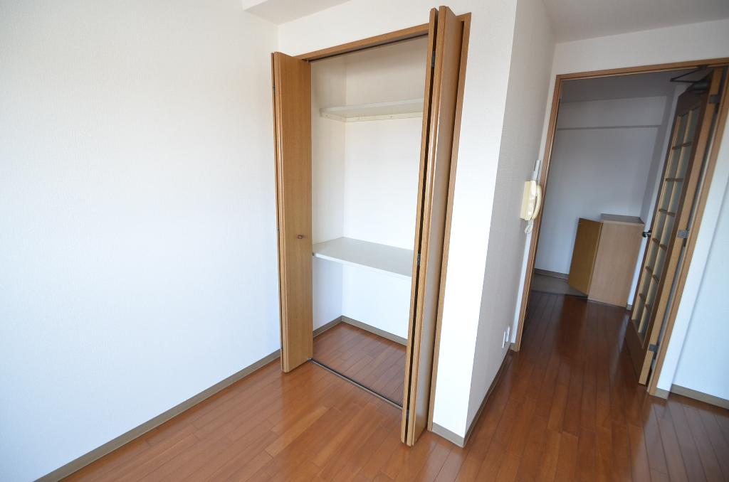 収納　クローゼット