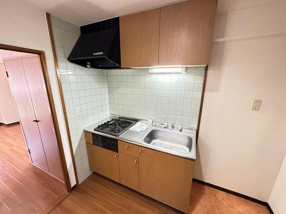 キッチン　※別部屋の写真です