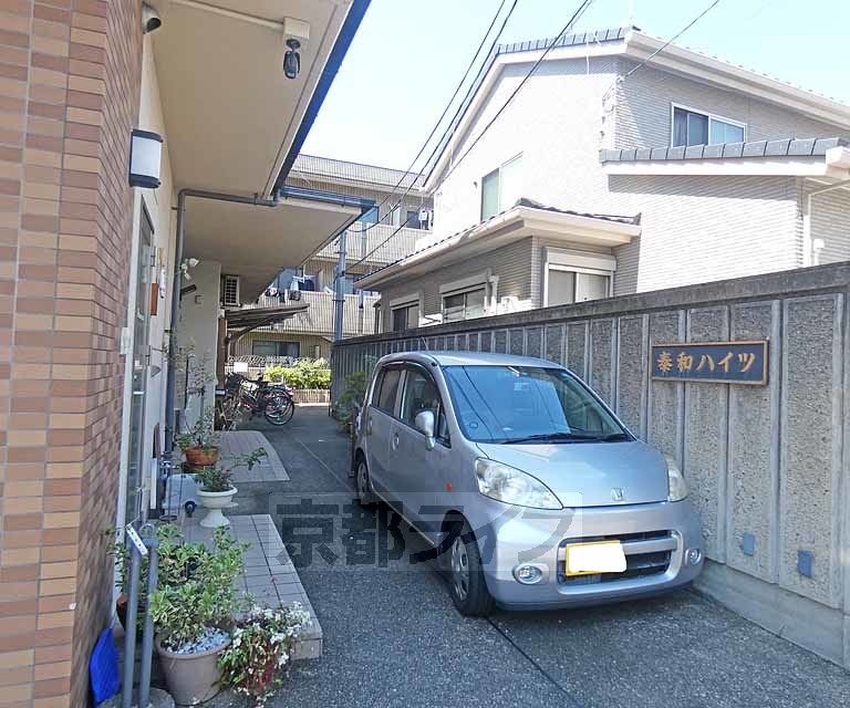 その他共有部分　建物入口です。