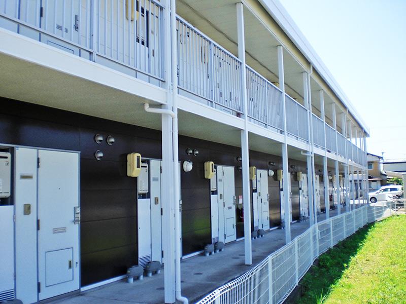 玄関　設備・仕様は号室により異なる為、現況を優先致します。