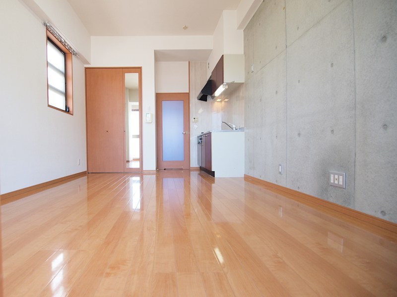 居室・リビング　おしゃれな室内です。