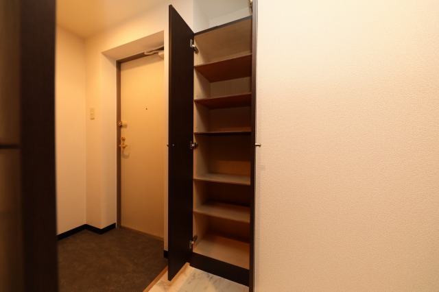 その他　シューズボックスあります♪