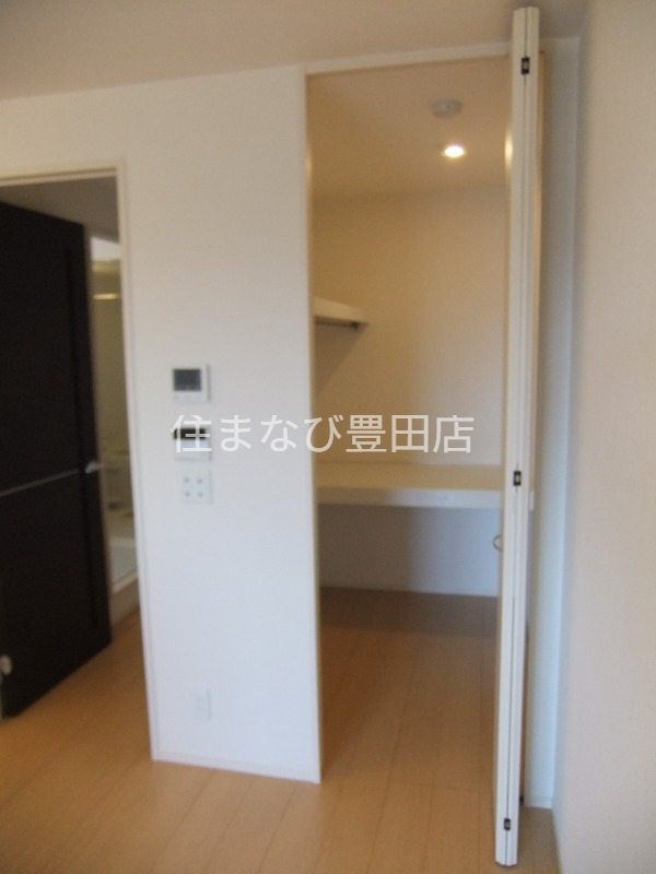 収納　同型タイプ