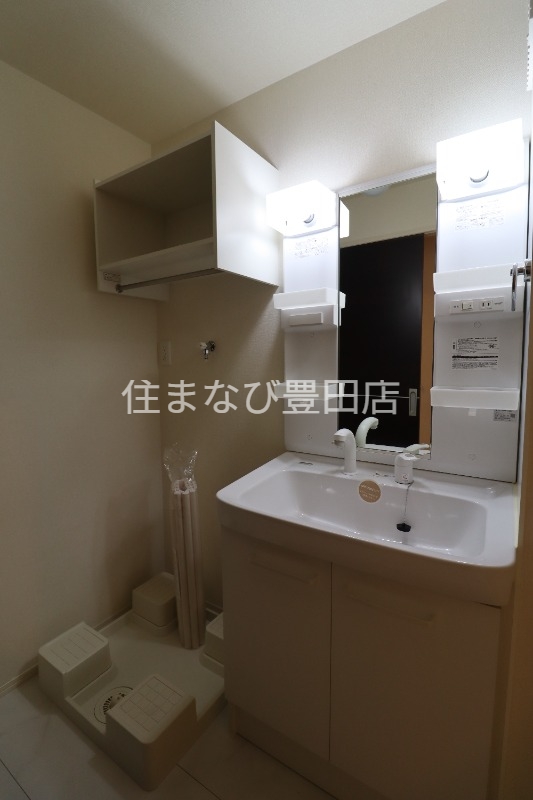 洗面設備　同型タイプ