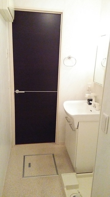 洗面設備　洗面室