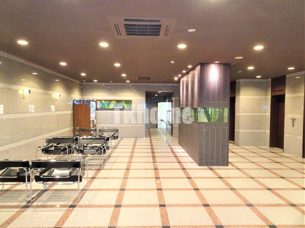 ロビー　コンシェルジュのいるマンションです