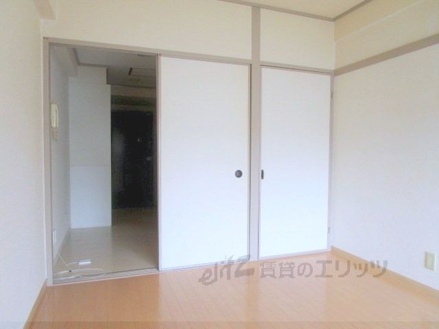 居室・リビング　洋室