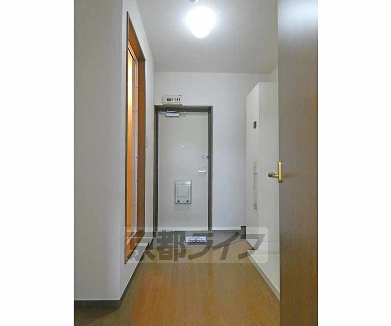 その他部屋・スペース　明るい廊下です。