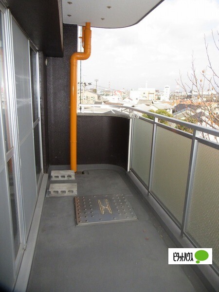 バルコニー　※同物件別部屋