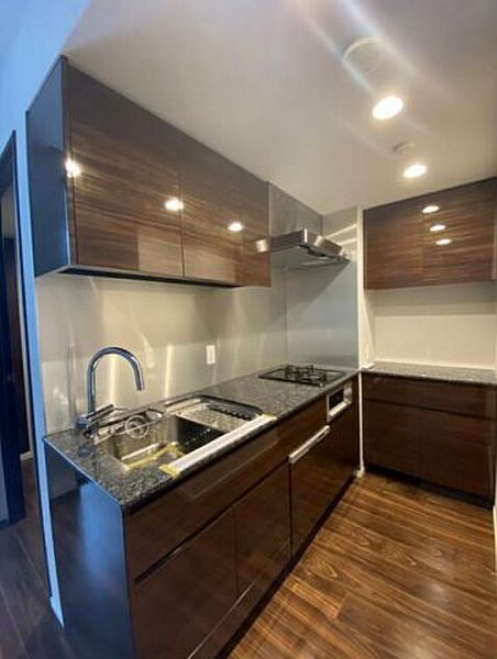 キッチン　コンパクトなキッチンで掃除もラクラク