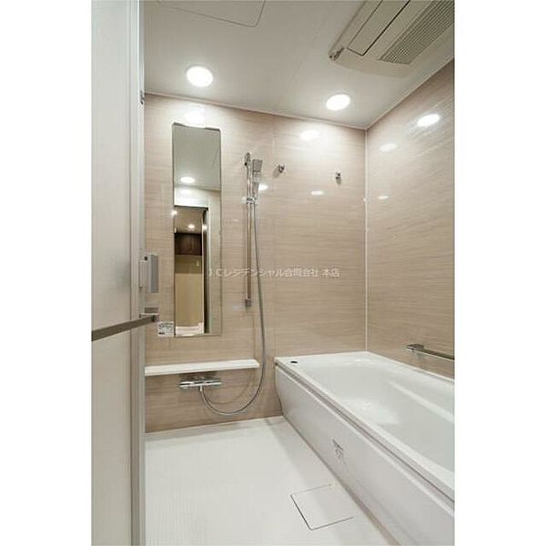 バス・シャワールーム　お風呂で日々の疲れを落としましょう