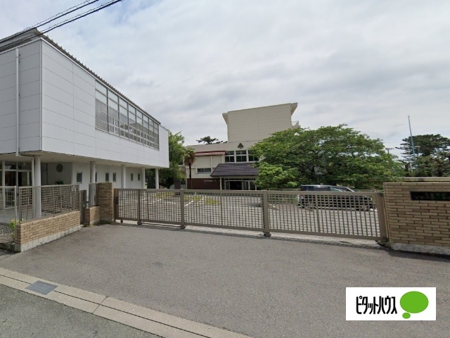 中学校　富士市立富士川第一中学校（中学校）まで1717m