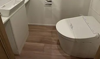 トイレ　シンプルで使いやすいトイレです