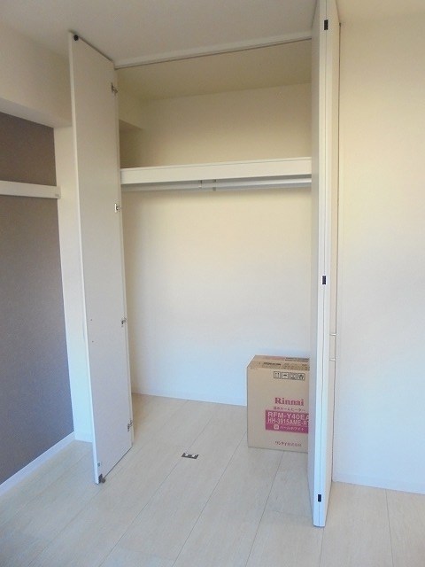 収納　写真は101号室です（参考）