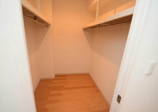 収納　ウォークインクローゼット