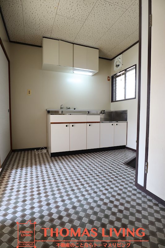 居室・リビング　別号室参考写真です。