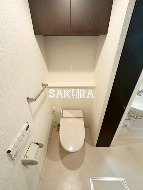 トイレ　嬉しい温水洗浄便座♪