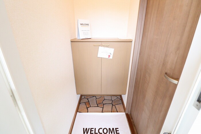 玄関　シューズボックス