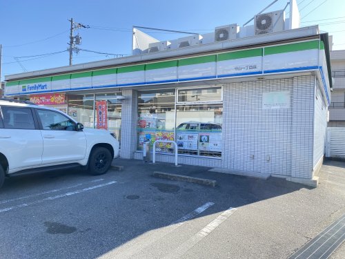 コンビニ　ファミリーマート 守山一丁目店（コンビニ）まで1133m