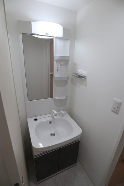 洗面設備　※別号室の写真です。
