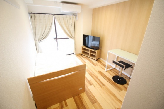 居室・リビング　※別号室の写真です