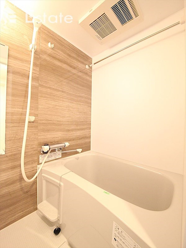 バス・シャワールーム　バスルーム