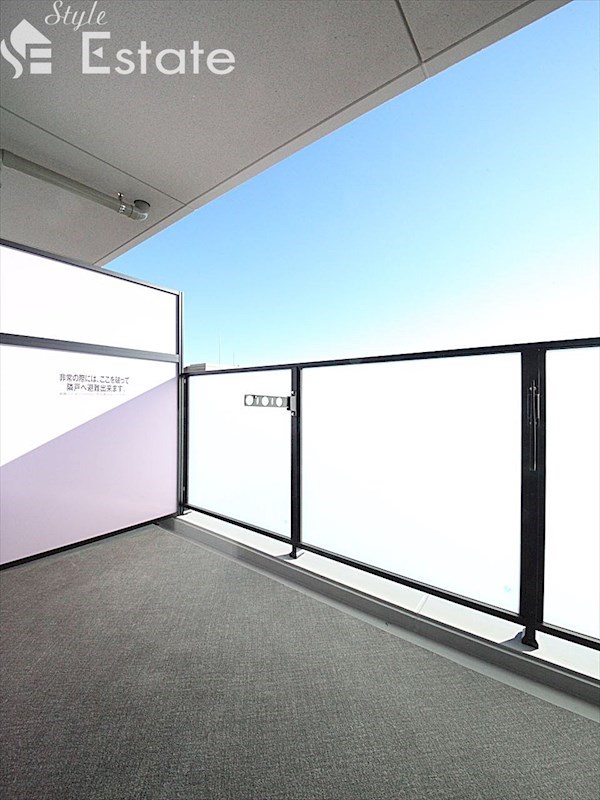 バルコニー　バルコニー