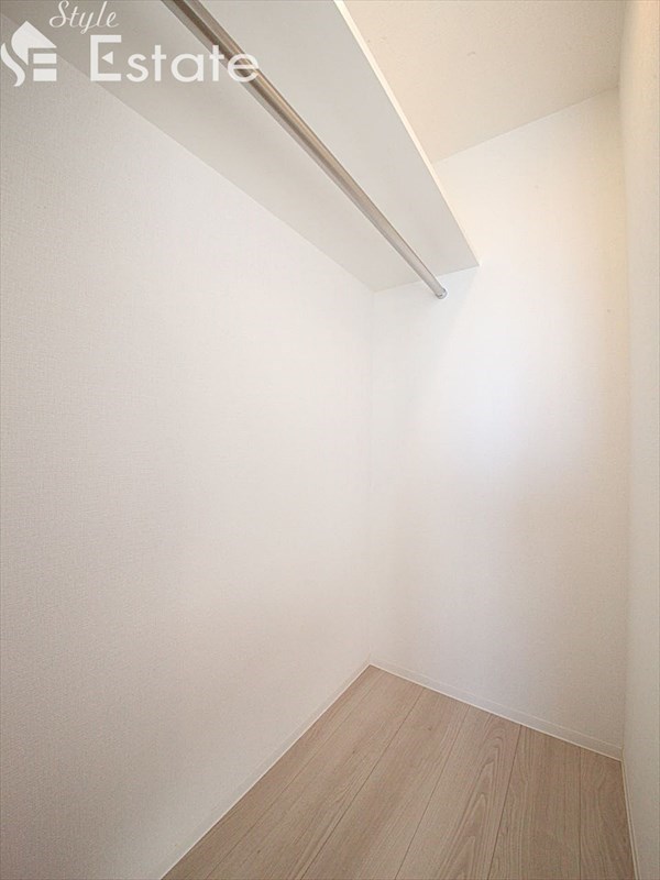 収納　ウォークインクローゼット