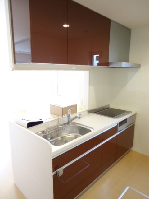 キッチン　同物件別号室の写真です。