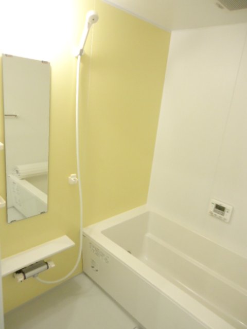 バス・シャワールーム　同物件別号室の写真です。