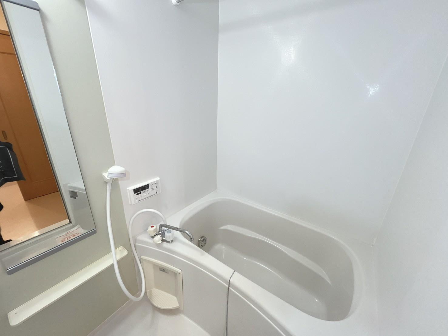 バス・シャワールーム　バスルーム・追炊き機能・浴室乾燥完備