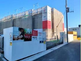 建物外観　建築中