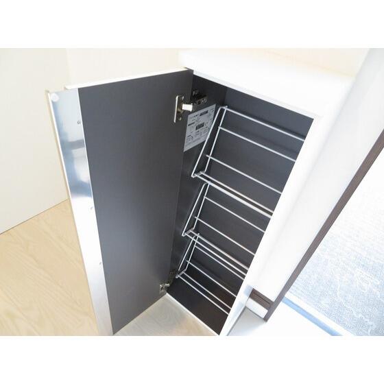 玄関　シューズボックス