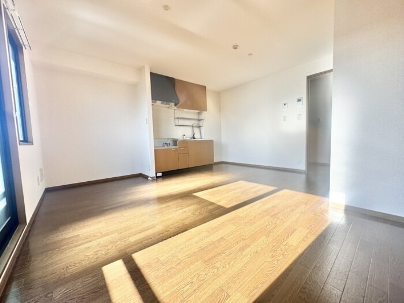 居室・リビング　図面と現状に相違がある場合には現状を優先