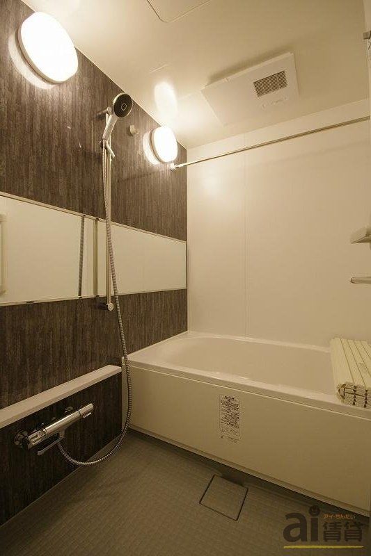 バス・シャワールーム　＊同仕様になります