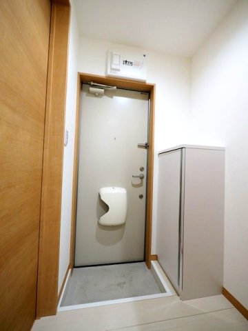 玄関　シューズボックス付き玄関スペース