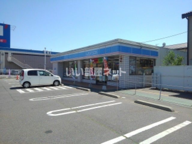 コンビニ　ローソン 千曲桜堂店（コンビニ）まで617m