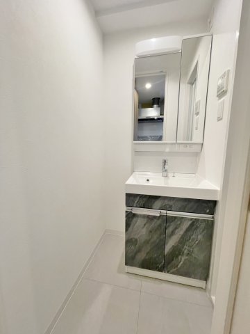 洗面設備　※同シリーズ物件の室写真です。