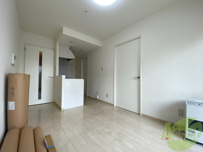 居室・リビング　広くてキレイなお部屋が広がっていて、充実した生活が送れそう。