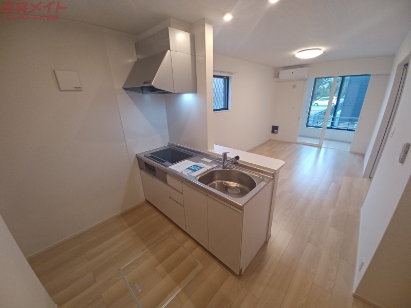 キッチン　同型参考写真