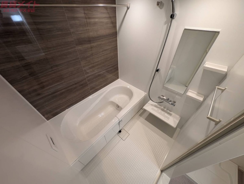 バス・シャワールーム　同型参考写真