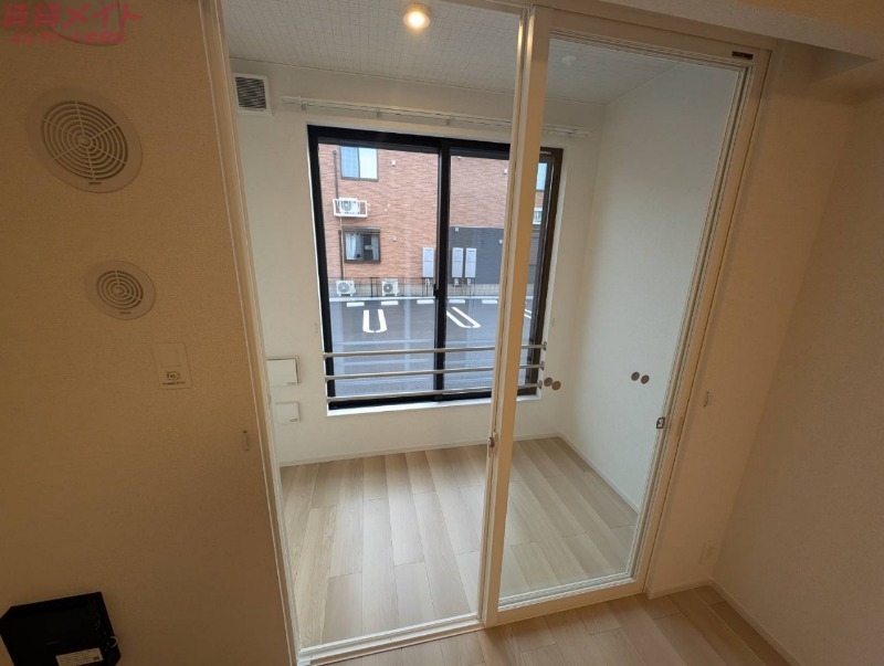 バルコニー　同型参考写真