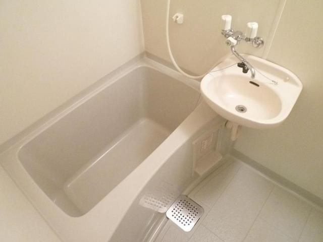 バス・シャワールーム　バスルーム