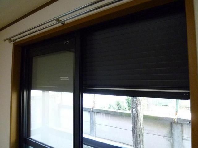 その他設備　防犯シャッターで防犯対策