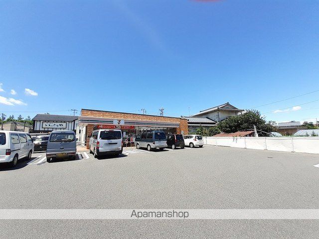 コンビニ　セブンイレブン新潟紫竹山店（コンビニ）まで1000m