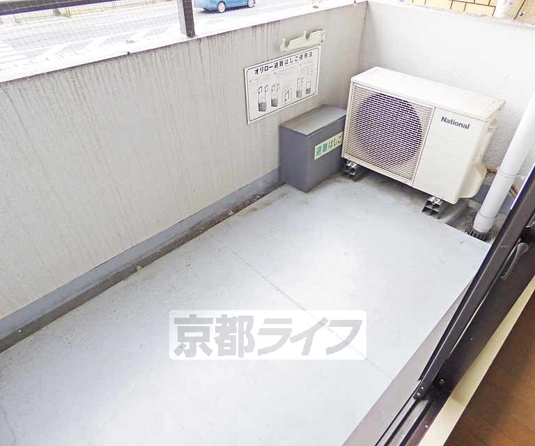 バルコニー　広々としたバルコニーです。