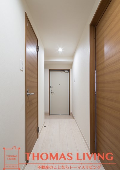 玄関　トールサイズのシューズボックスもあります。