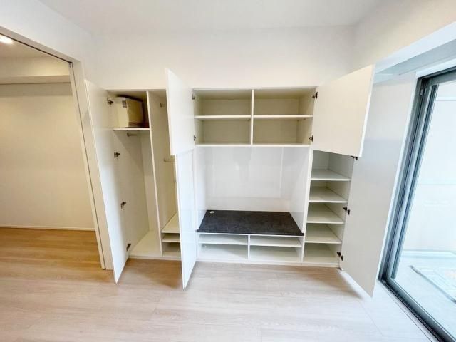 収納　写真は同タイプ住居です。